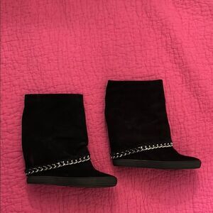 Shitz Black Suede Boots with Chain Detail, US9